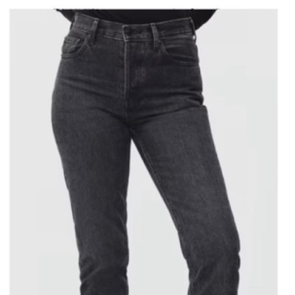 Everlane the Curvy Cheeky Jean - Picture 2 of 7